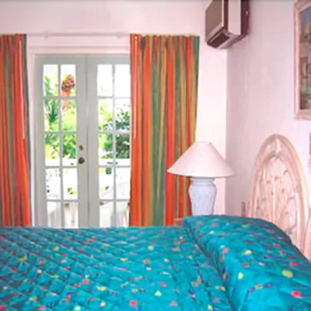 Cedar Grove Dickenson Bay Cottages المظهر الخارجي الصورة